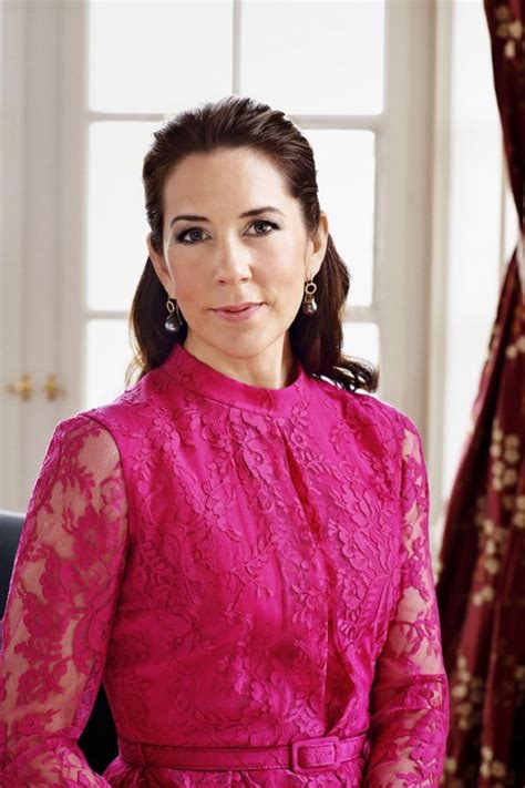 Crown Princess Mary of Denmark stuns in pink at Buckingham Palace